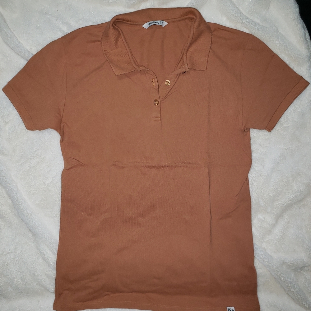 Folded & Hung Collared Shirt